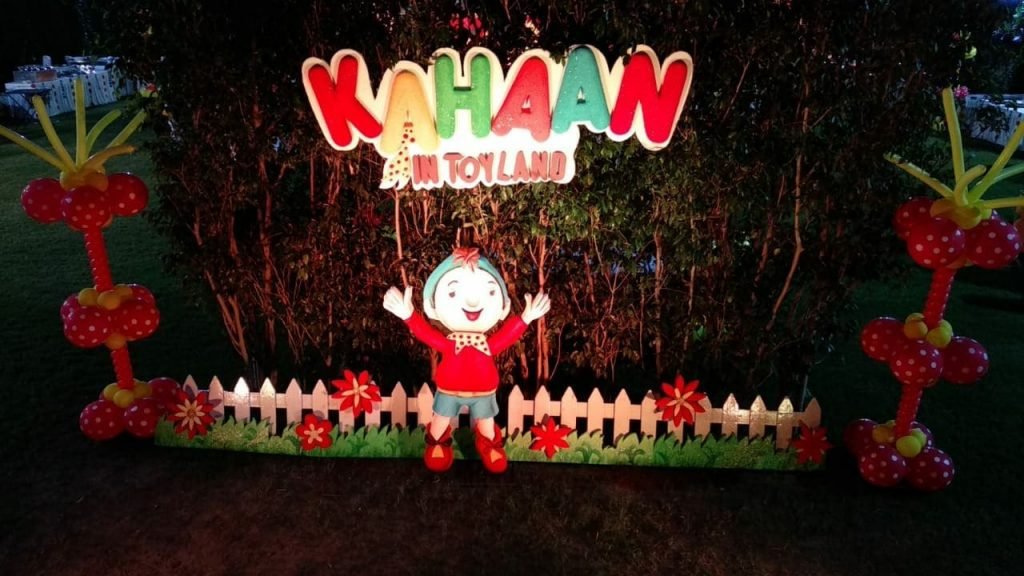 Balloon Decoration in Jaipur Balloon Room Decorations